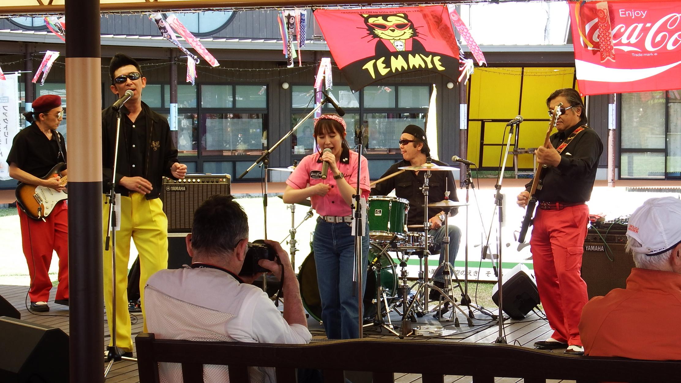 ハリーウッドペッカー写真1 ハリーウッドペッカー写真1