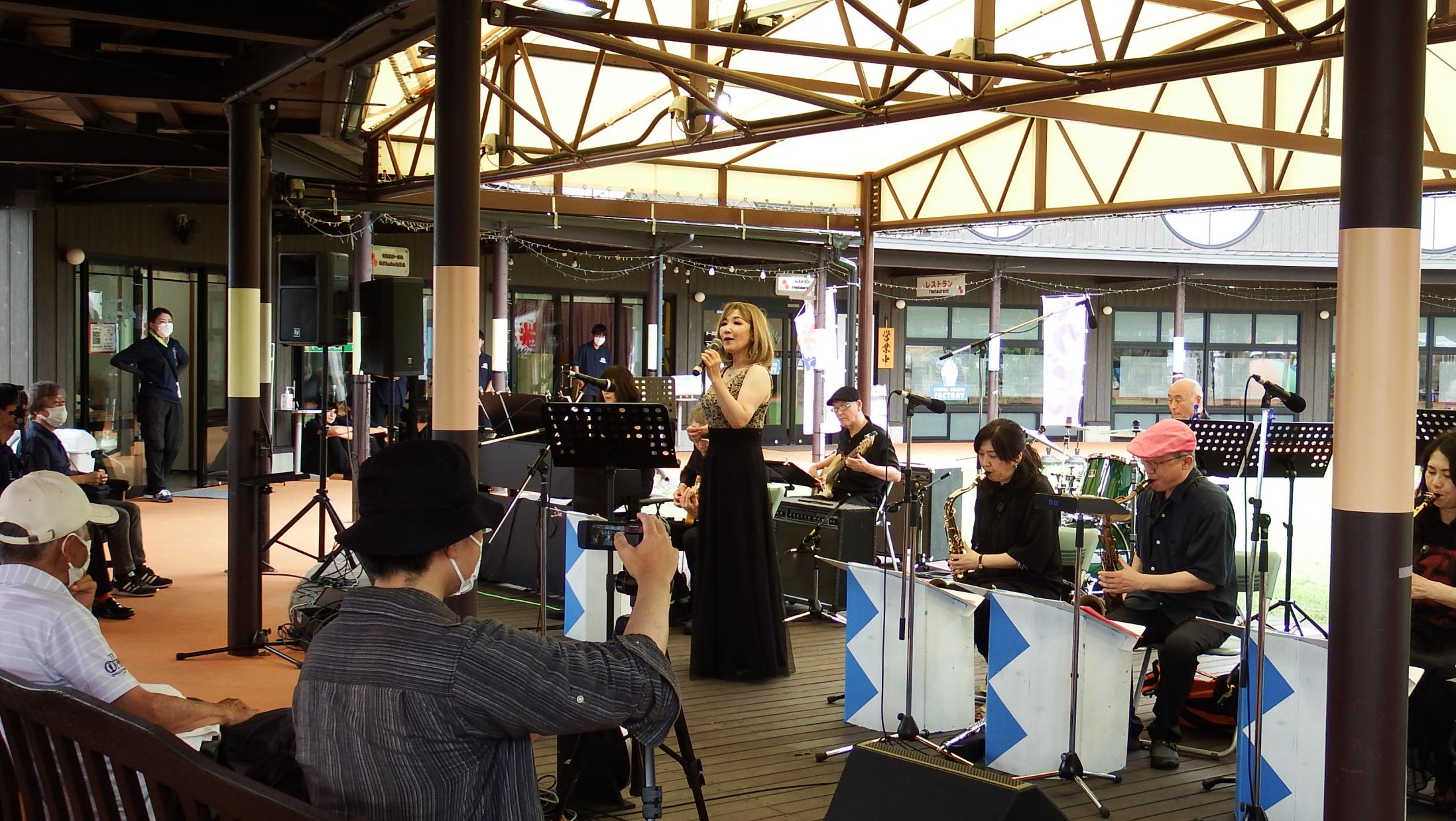 キャッスルオブドリームジャズオーケストラ写真 キャッスルオブドリームジャズオーケストラ写真