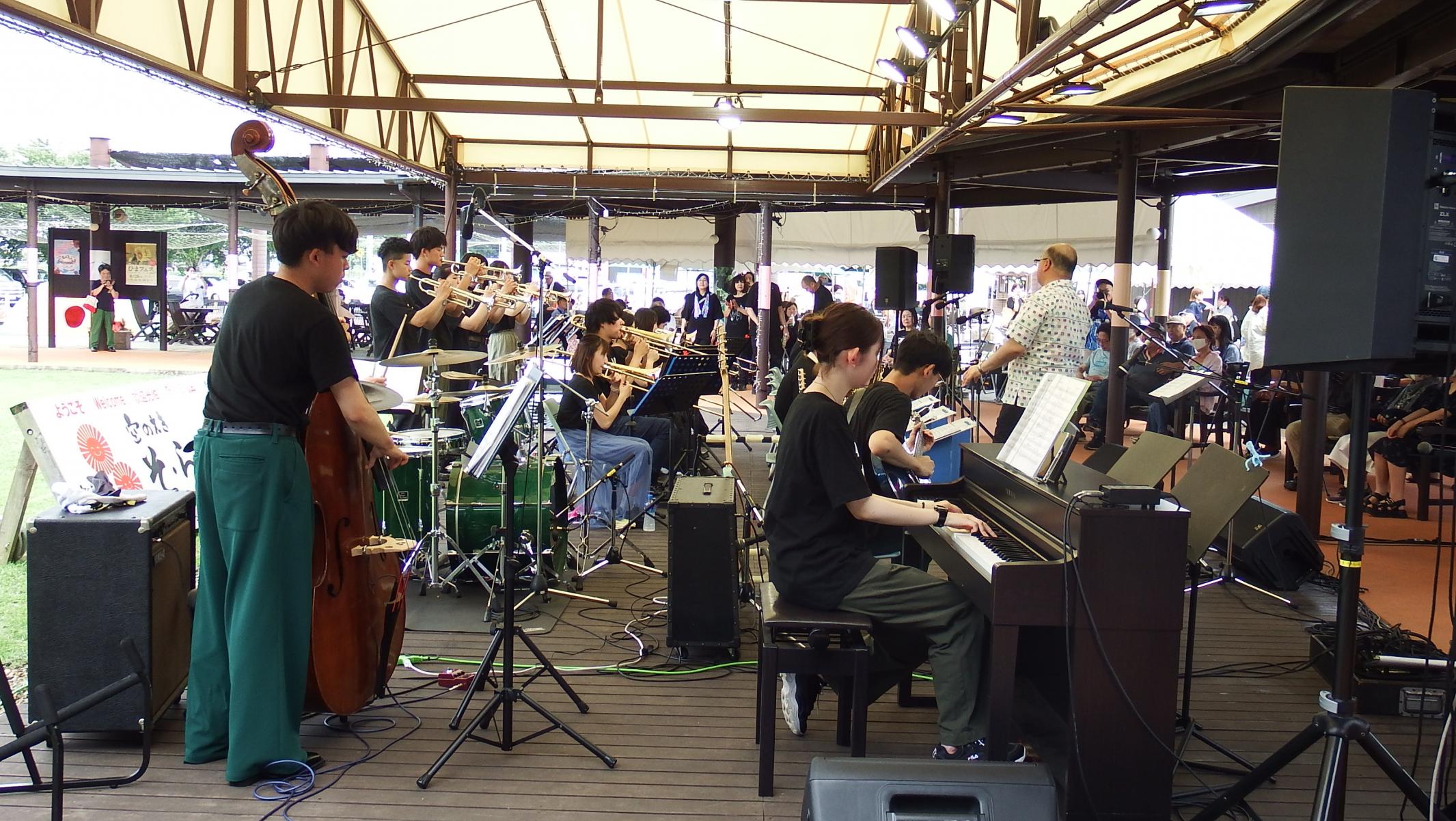 ジャズファクトリー写真 ジャズファクトリー写真