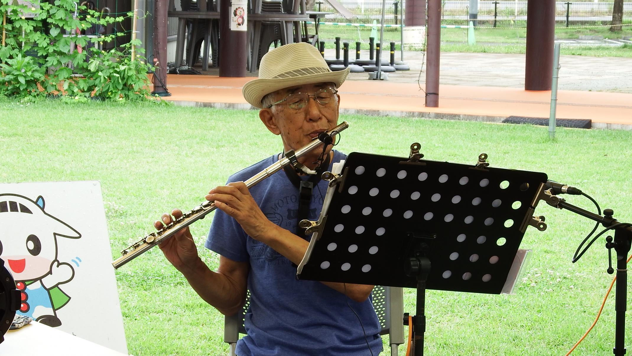 本日のステージイベントはチャーリー栗原の長時間ライブです♪ 本日のステージイベントはチャーリー栗原の長時間ライブです♪