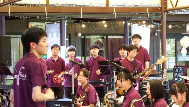 8月20日(日曜日)cafe sol.la.la(カフェソ・ラ・ラ)は、下館工業高等学校ジャズバンド部ステージを開催ました! 8月20日(日曜日)cafe sol.la.la(カフェソ・ラ・ラ)は、下館工業高等学校ジャズバンド部ステージを開催ました!