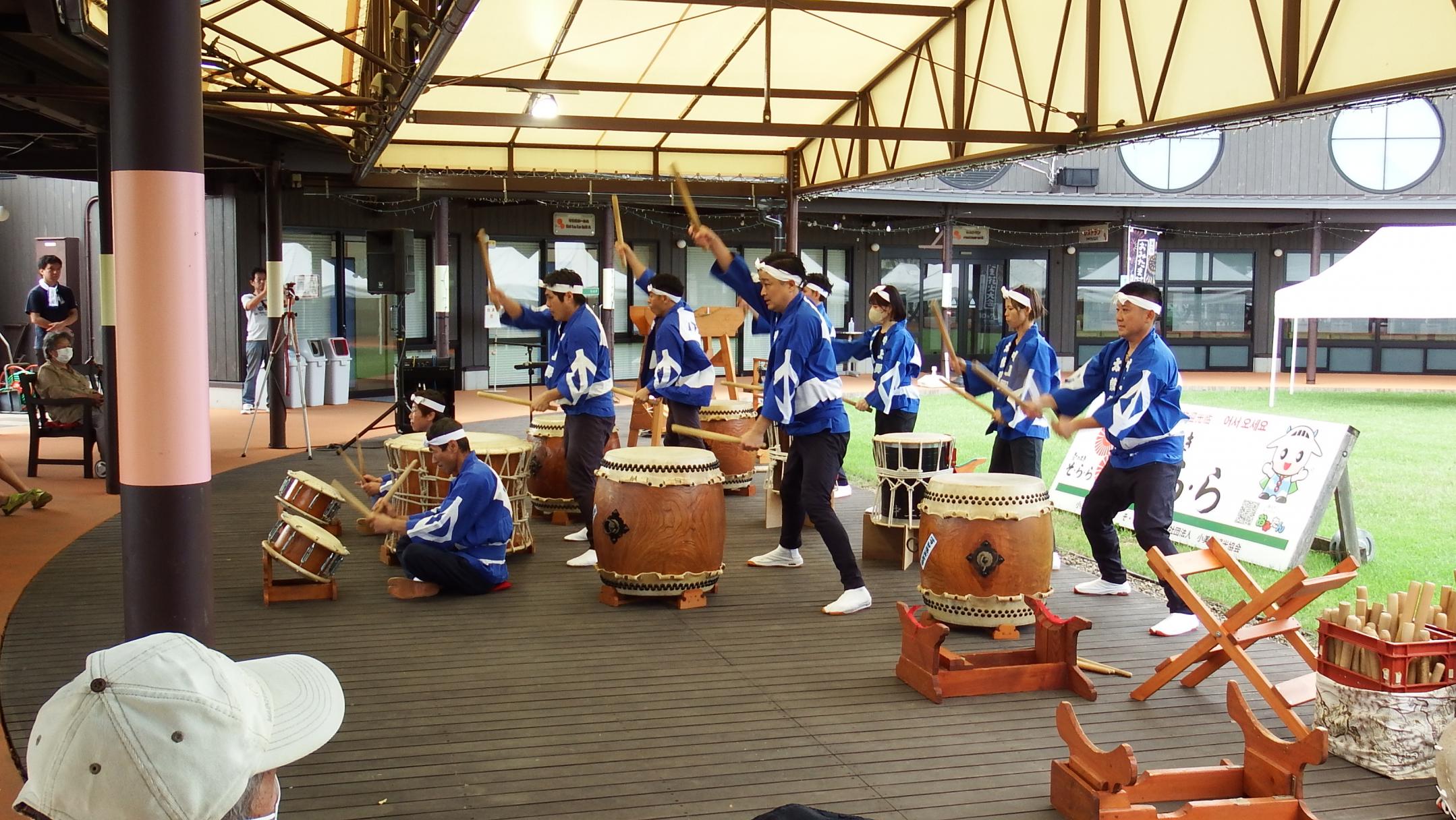 中上野太鼓組写真1 中上野太鼓組写真1