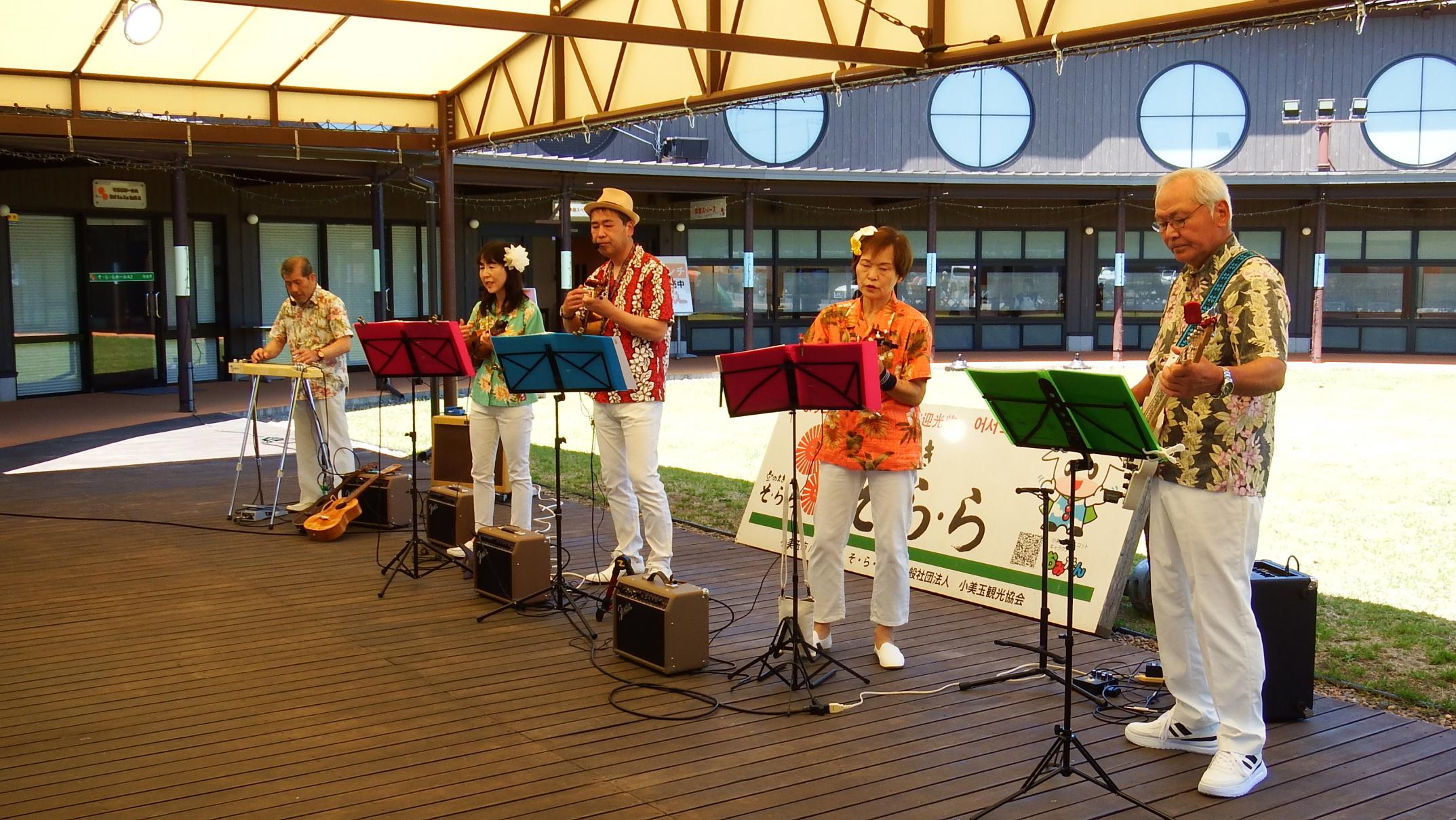 ラバハワイアンズ写真3