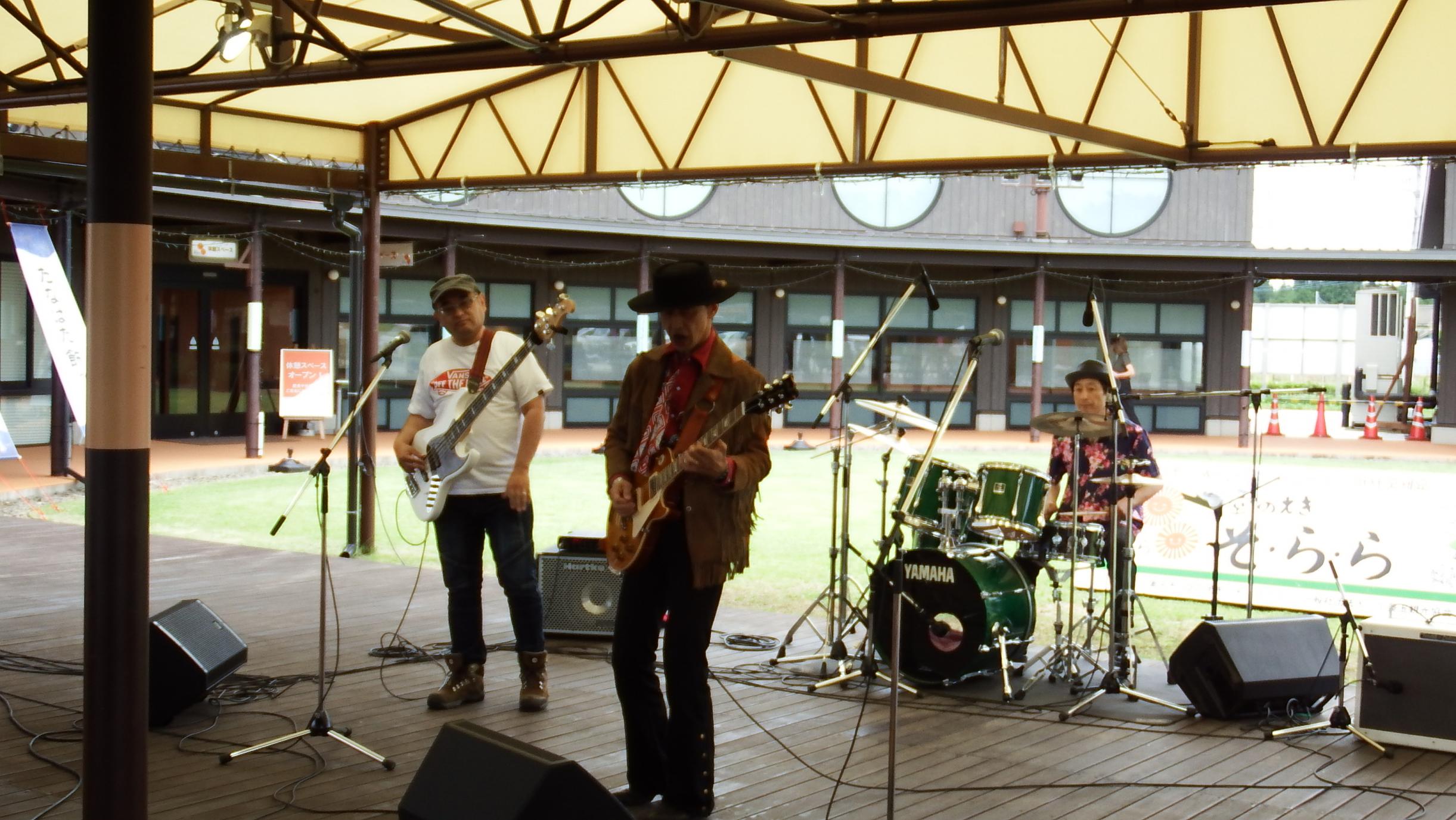 ブルース・ブリスターズ写真1 ブルース・ブリスターズ写真1