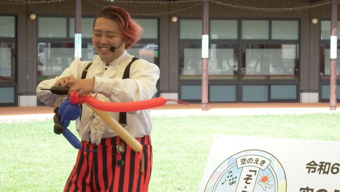 熱血大道芸人「ドラマチックガマン」ステージ 熱血大道芸人「ドラマチックガマン」ステージ