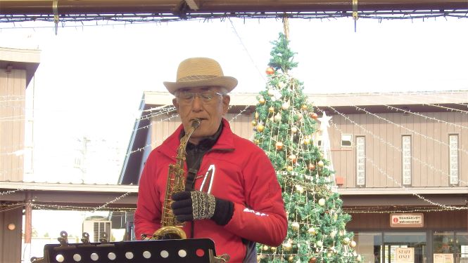 「チャーリー栗原」各種管楽器のマラソン演奏 「チャーリー栗原」各種管楽器のマラソン演奏