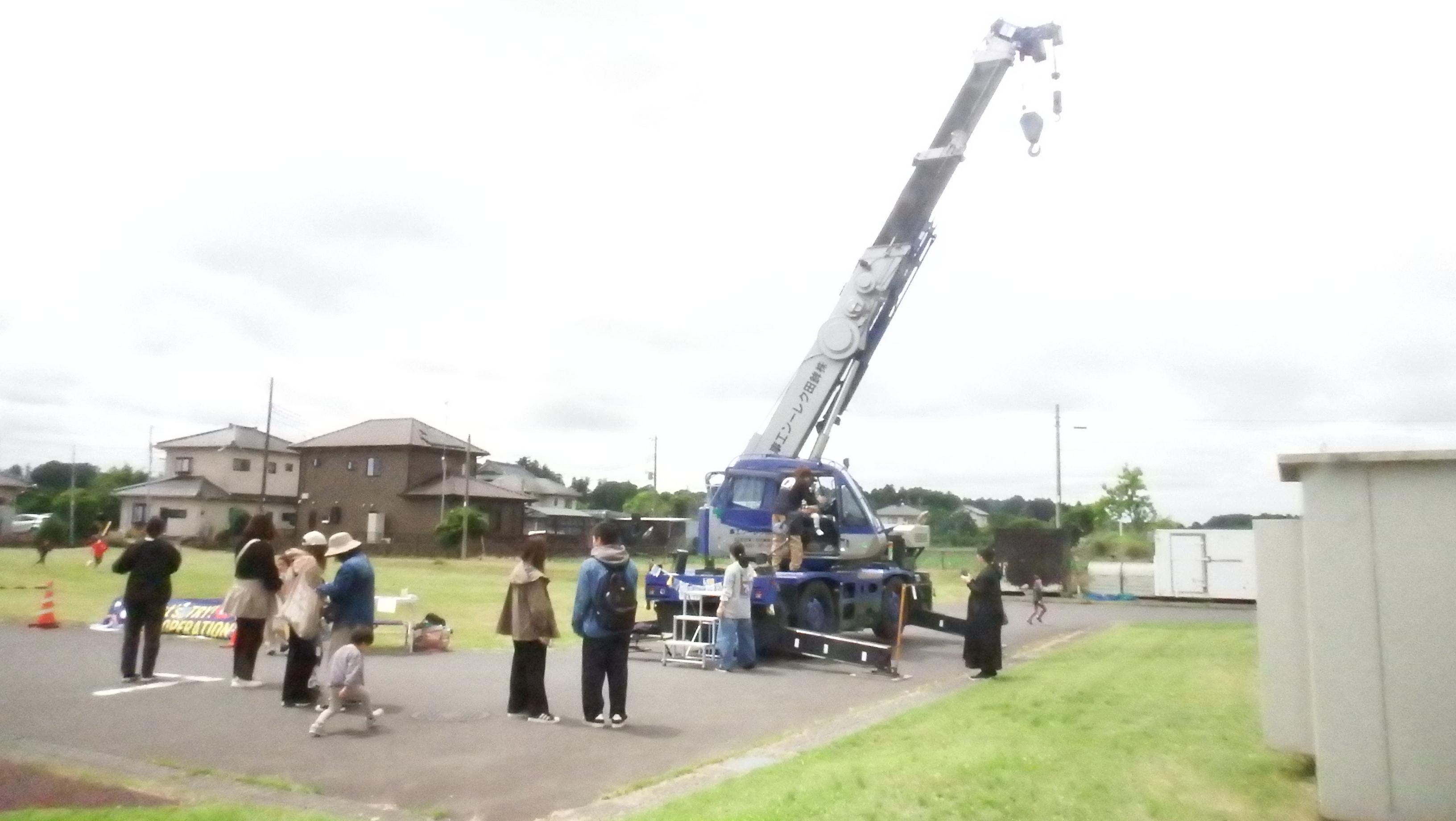 クレーン写真 クレーン写真