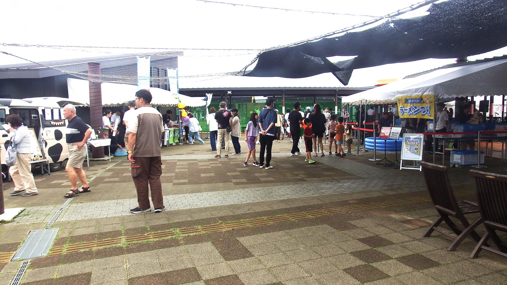 6月15日(日曜日) 【父の日イベント：ラーメンつり】【牛乳フェア】【水戸工業高等学校：ブルービギナーズステージ】を開催しました！