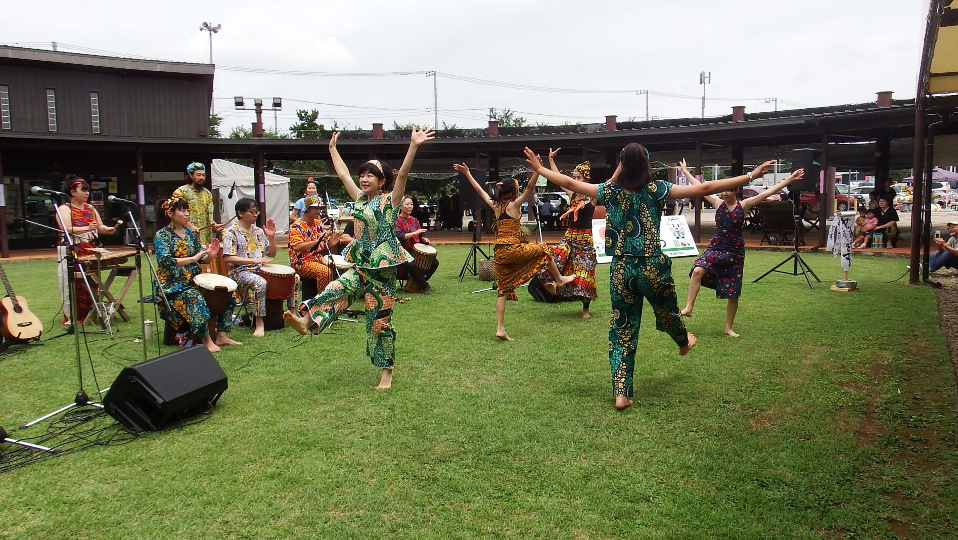 サウンドファミリーデュニデュニ写真2 サウンドファミリーデュニデュニ写真2