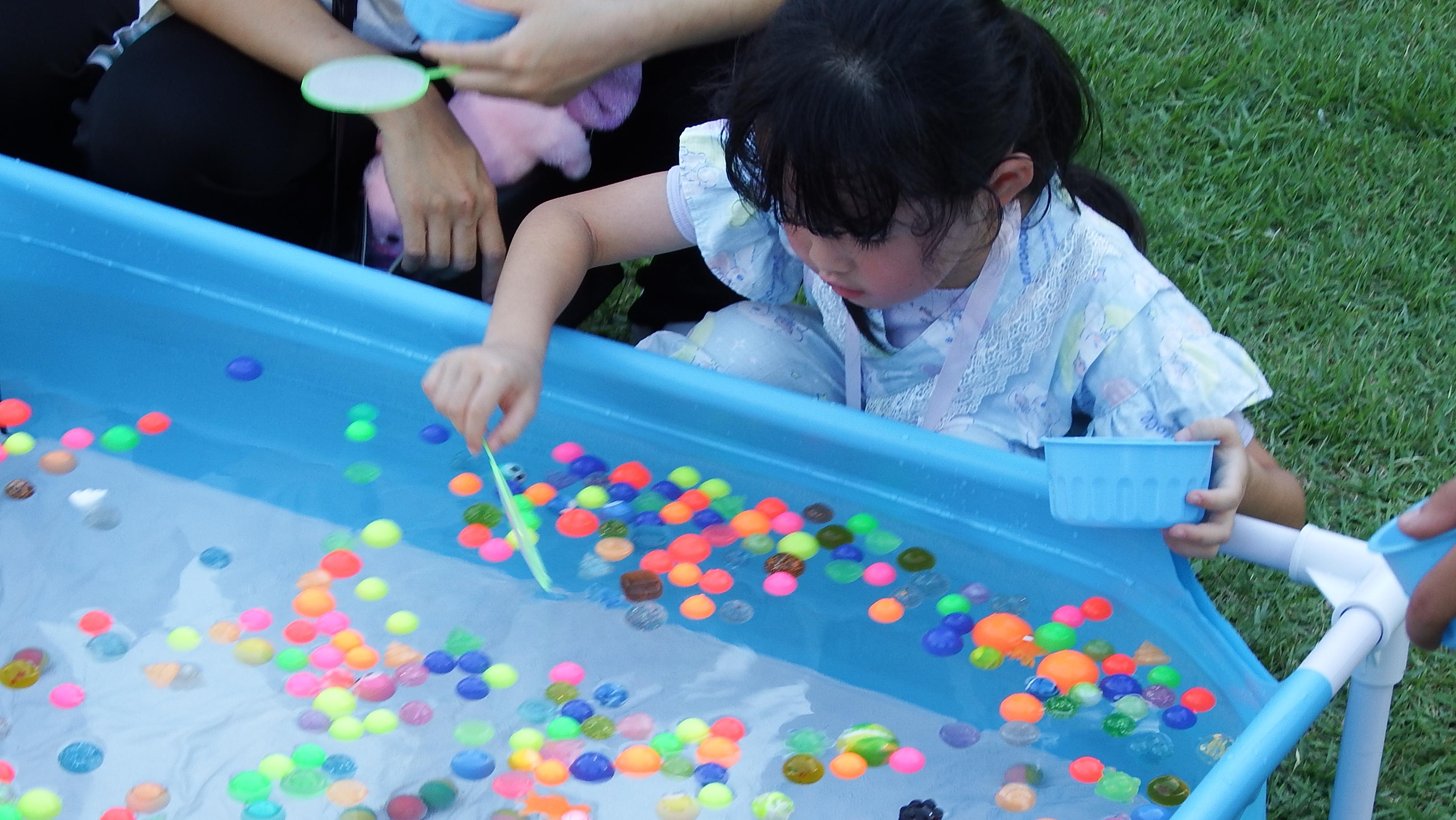 ボールすくい写真 ボールすくい写真