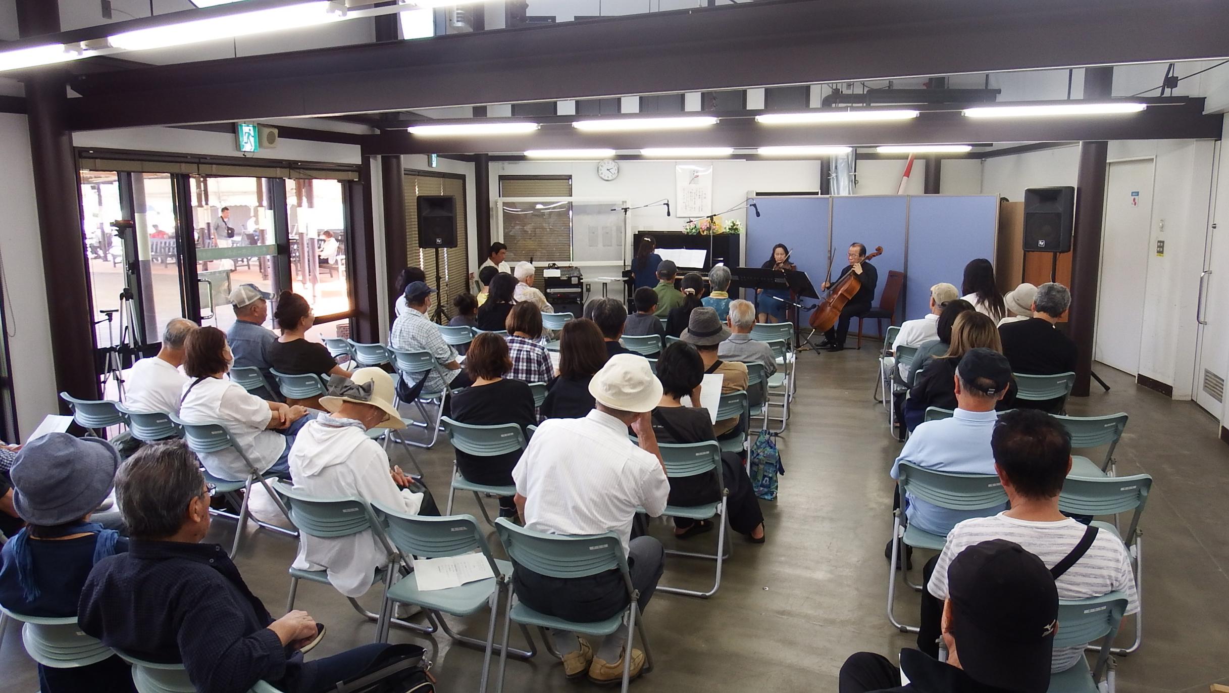 カタナス・ピアノ・トリオ写真3 カタナス・ピアノ・トリオ写真3