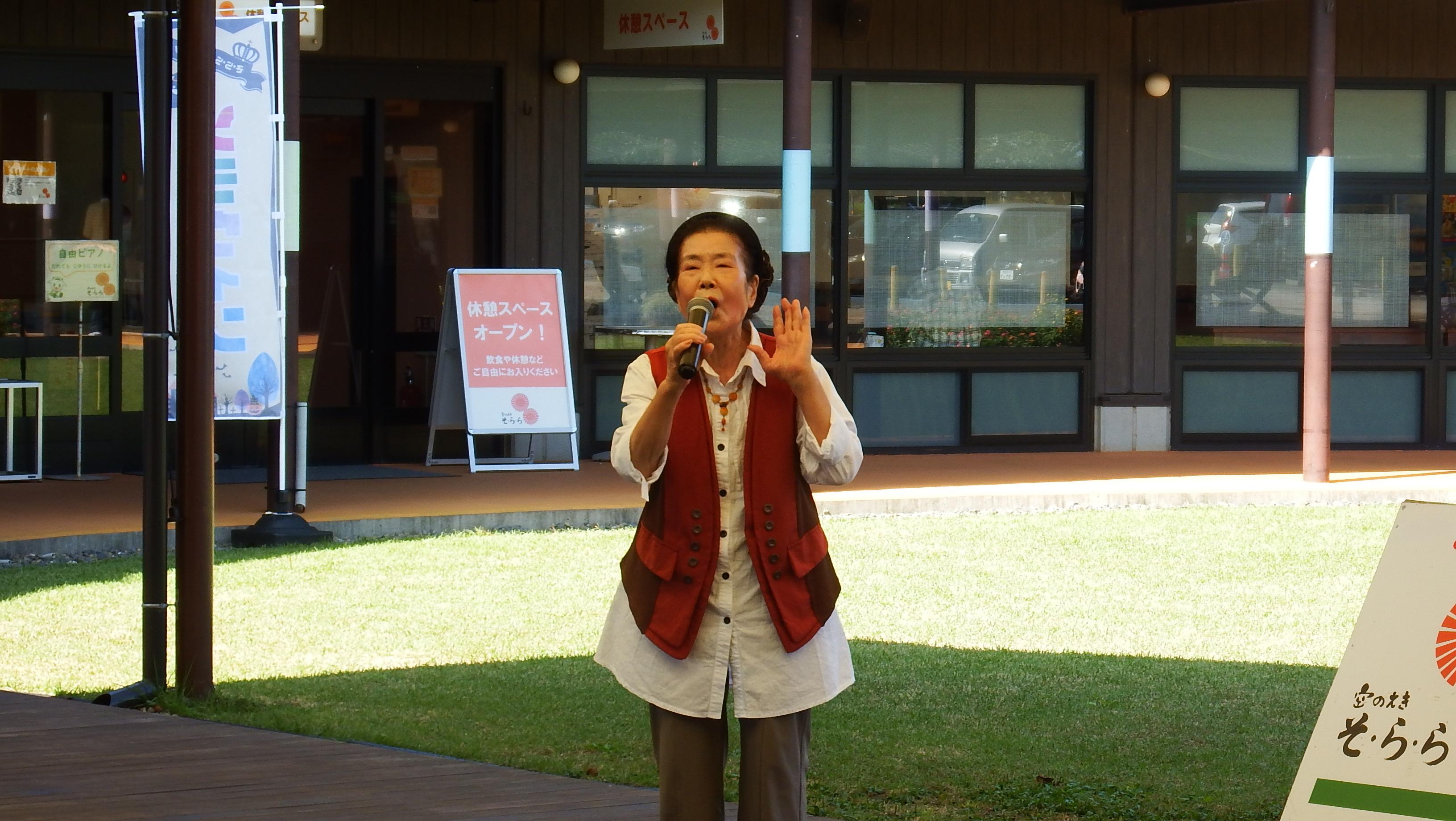 カラオケ楽園出演者写真5