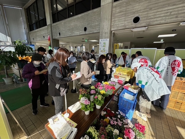 第3回オミタマルシェ販売風景 第3回オミタマルシェ販売風景