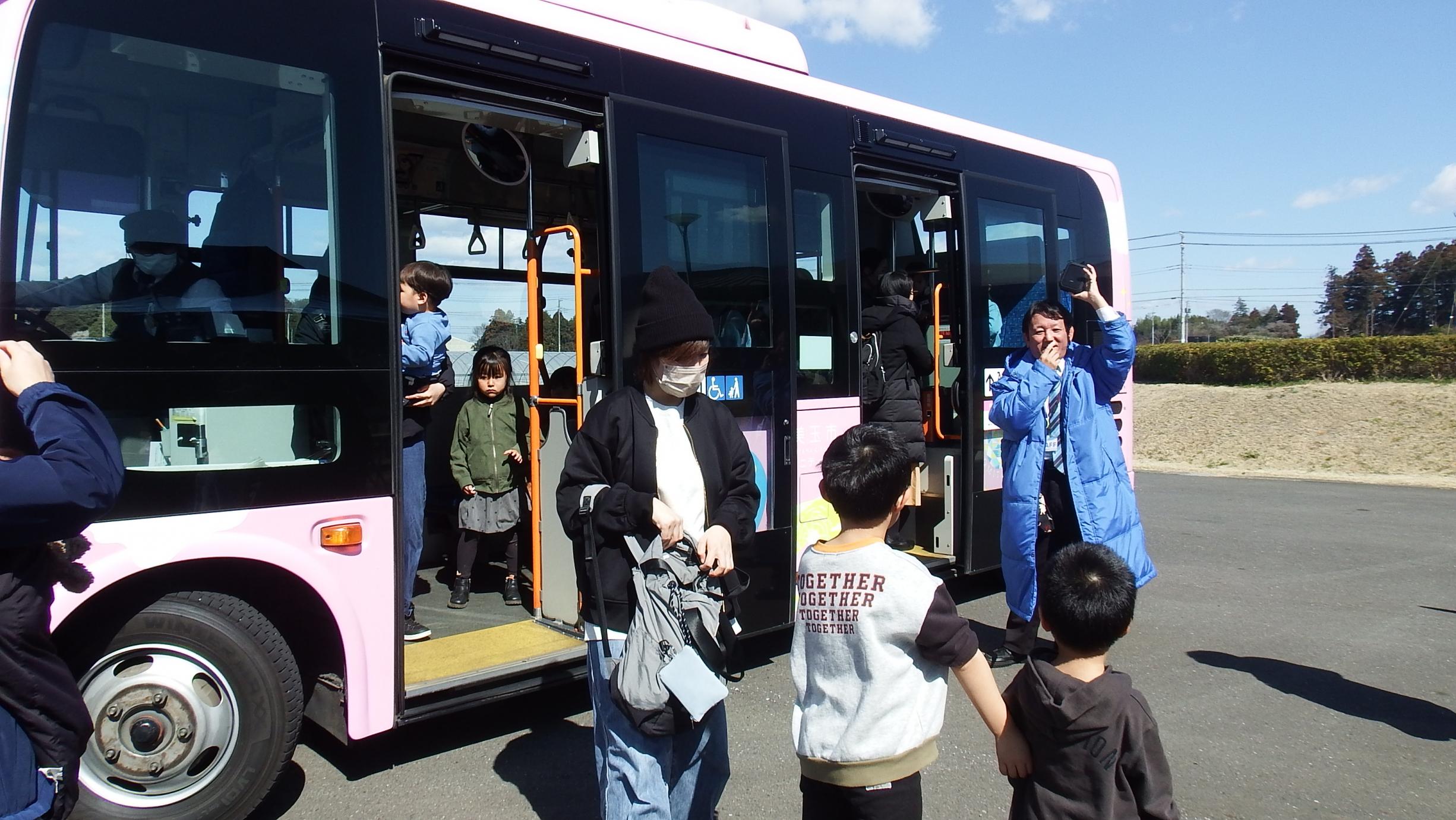 おみたんバス写真2